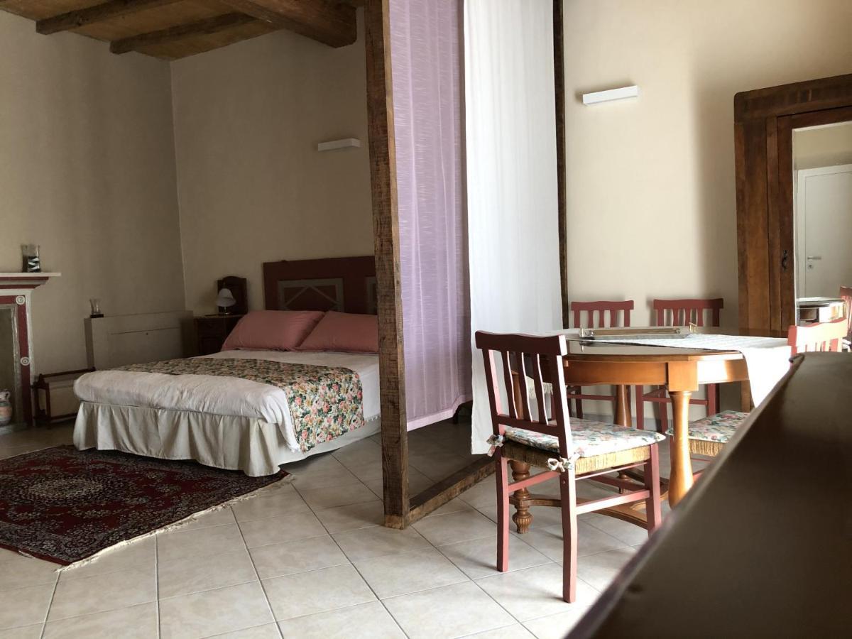 La Casa Di Pietro Hotell Cerrione Eksteriør bilde