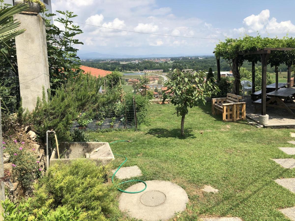 La Casa Di Pietro Hotell Cerrione Eksteriør bilde