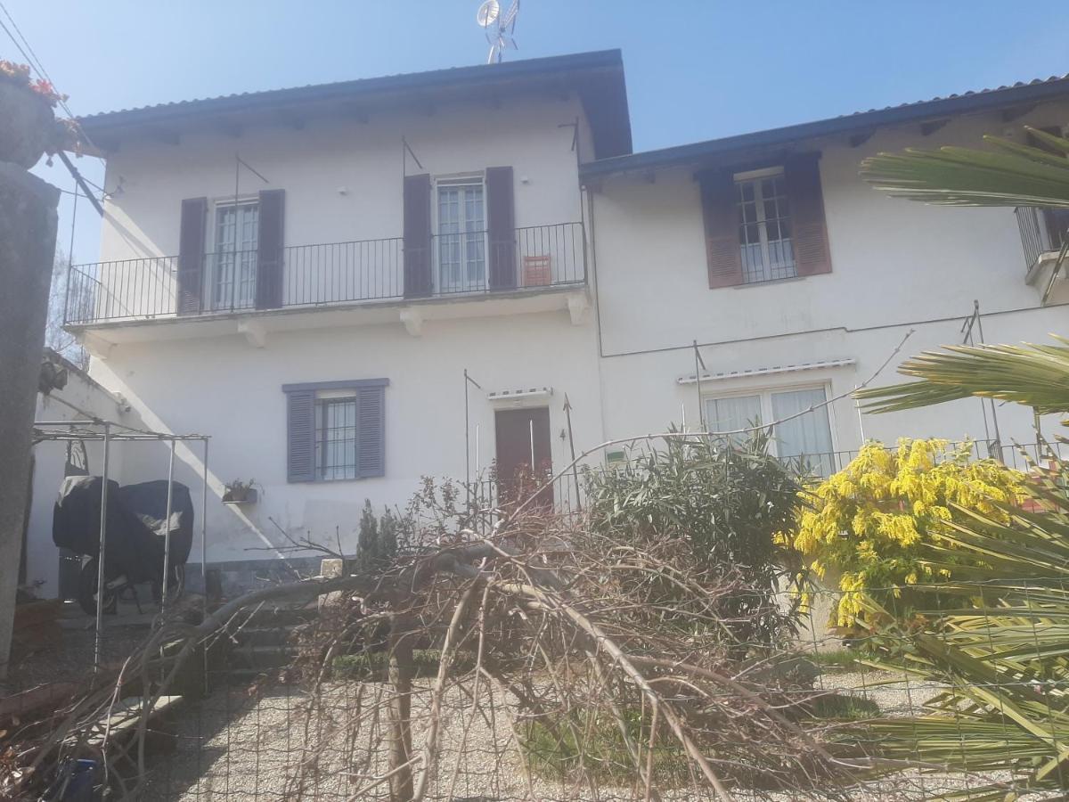 La Casa Di Pietro Hotell Cerrione Eksteriør bilde